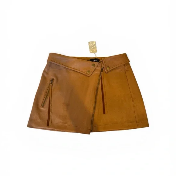 Stylish Tan Women's Shorts - Picture 2 of 3